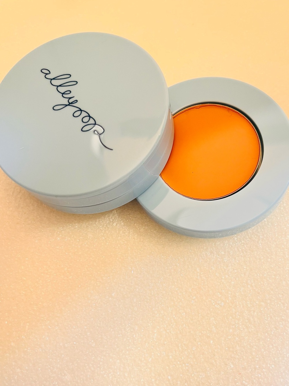 alleyoop Stack the Odds Multi-Use Face Stacker — Light Blue ~ vegan 🌱